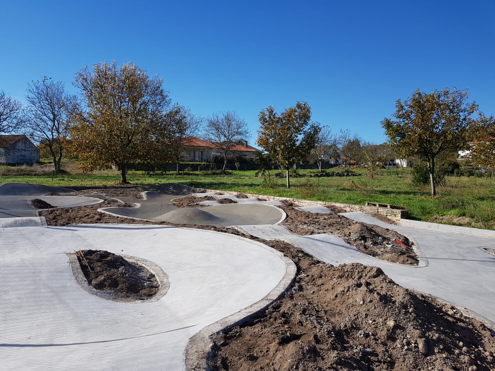 Imagem 1 da obra SkatePark– Freguesia de Touro
