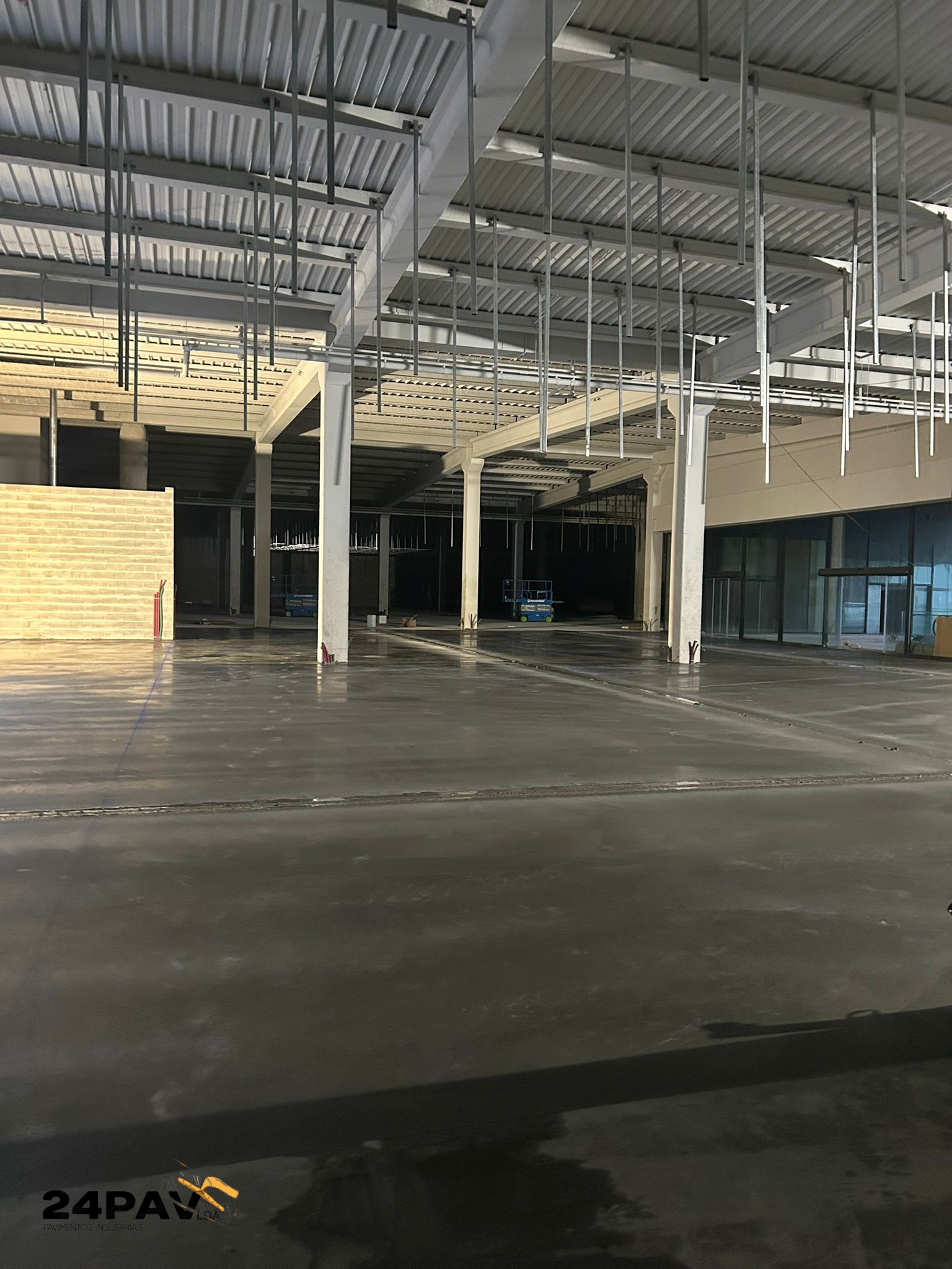 Imagem 2 da obra Retail Park– Modivas